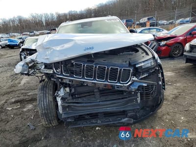 Piąte zdjęcie samochodu w środku: 2023 JEEP GRAND CHEROKEE LIMITED 4XE VIN:1C4RJYB60PC626080 - miniatura