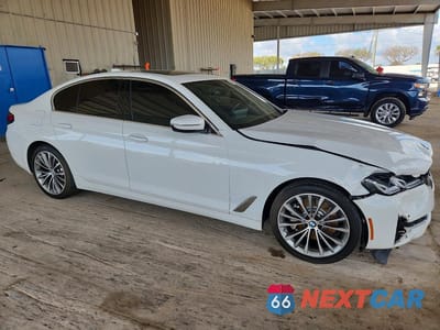Czwarte zdjęcie samochodu z boku: 2023 BMW 530 I VIN:WBA53BH07PCM01550 - miniatura