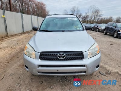 Piąte zdjęcie samochodu w środku: 2006 TOYOTA RAV4 BASE VIN:JTMZD33V766008994 - miniatura