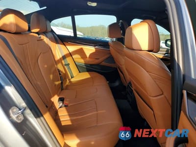 Zdjęcie 10 z 12 samochodu: 2019 BMW 530 I VIN:WBAJA5C55KWW23374 - miniatura