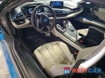 Zdjęcie 8 z 11 samochodu: 2016 BMW I8 VIN:WBY2Z2C50GV676106 - miniatura