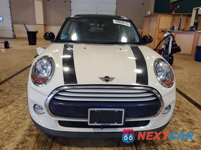 Piąte zdjęcie samochodu w środku: 2015 MINI COOPER VIN:WMWXM5C51F3A04721 - miniatura
