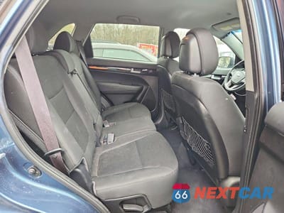 Zdjęcie 10 z 12 samochodu: 2015 KIA SORENTO LX VIN:5XYKT4A73FG603014 - miniatura
