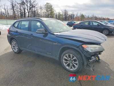 Czwarte zdjęcie samochodu z boku: 2014 BMW X1 XDRIVE28I VIN:WBAVL1C52EVY17293 - miniatura
