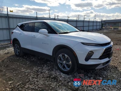 Czwarte zdjęcie samochodu z boku: 2024 CHEVROLET BLAZER 2LT VIN:3GNKBCR48RS205556 - miniatura