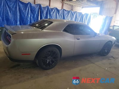 Trzecie zdjęcie samochodu z tyłu: 2018 DODGE CHALLENGER SXT VIN:2C3CDZAG9JH317813 - miniatura