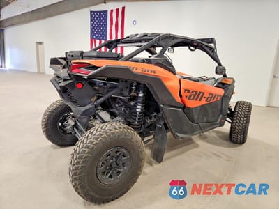Czwarte zdjęcie samochodu z boku: 2019 CAN-AM MAVERICK X3 X DS TURBO R VIN:3JBVDAW40KK000136 - miniatura