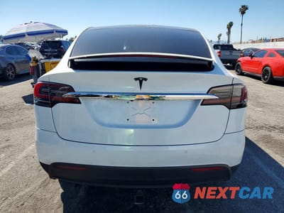 Zdjęcie 6 z 13 samochodu: 2020 TESLA MODEL X VIN:5YJXCBE20LF231403 - miniatura