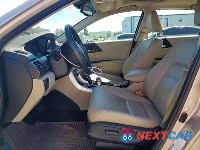 Zdjęcie 7 z 12 samochodu: 2015 HONDA ACCORD TOURING HYBRID VIN:1HGCR6F71FA000250 - miniatura