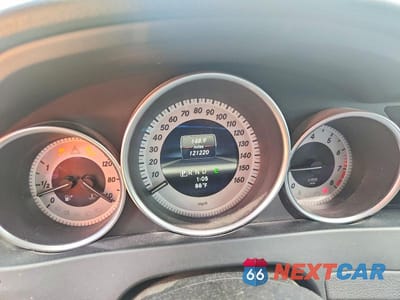 Zdjęcie 11 z 13 samochodu: 2013 MERCEDES-BENZ C 300 4MATIC VIN:WDDGF8AB8DR285856 - miniatura