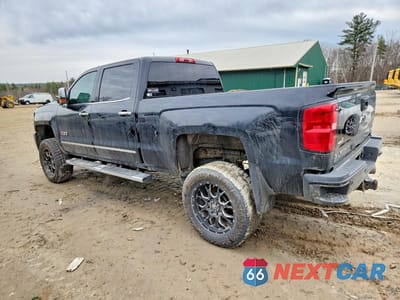 Drugie zdjęcie samochodu z przodu: 2019 CHEVROLET SILVERADO K2500 HEAVY DUTY LTZ VIN:1GC1KTEY0KF120914 - miniatura