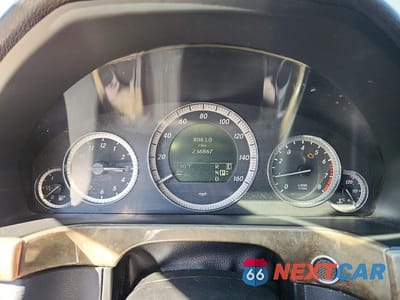 Zdjęcie 9 z 11 samochodu: 2011 MERCEDES-BENZ E 350 VIN:WDDHF5GB6BA323655 - miniatura