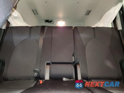 Zdjęcie 10 z 13 samochodu: 2021 TOYOTA HIGHLANDER L VIN:5TDCZRBH2MS526496 - miniatura