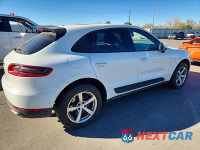 Trzecie zdjęcie samochodu z tyłu: 2017 PORSCHE MACAN VIN:WP1AA2A52HLB09270 - miniatura