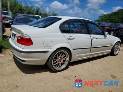 Trzecie zdjęcie samochodu z tyłu: 1999 BMW 328I VIN:WBAAM32040FP02467 - miniatura