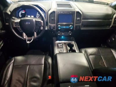 Zdjęcie 8 z 12 samochodu: 2019 FORD EXPEDITION MAX XLT VIN:1FMJK1JT4KEA76125 - miniatura