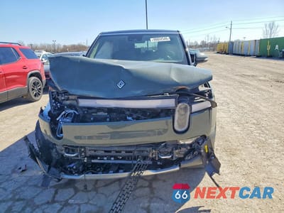 Piąte zdjęcie samochodu w środku: 2023 RIVIAN R1S LAUNCH EDITION VIN:7PDSGABLXPN009490 - miniatura