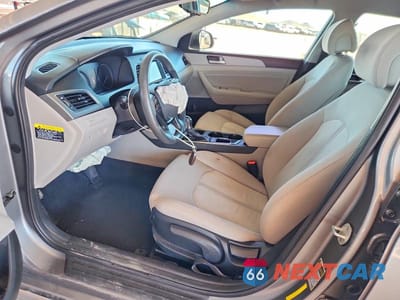 Zdjęcie 7 z 12 samochodu: 2017 HYUNDAI SONATA HYBRID SE VIN:KMHE24L35HA071077 - miniatura