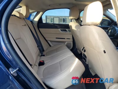 Zdjęcie 10 z 12 samochodu: 2017 JAGUAR XF PREMIUM VIN:SAJBD4BVXHCY45883 - miniatura