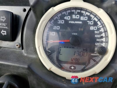 Zdjęcie 8 z 11 samochodu: 2015 POLARIS RZR XP 1000 EPS VIN:3NSVDE991FF435160 - miniatura