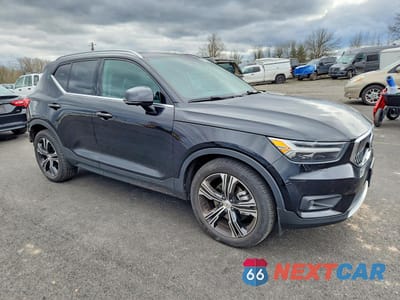 Czwarte zdjęcie samochodu z boku: 2021 VOLVO XC40 T5 INSCRIPTION VIN:YV4162ULXM2401436 - miniatura