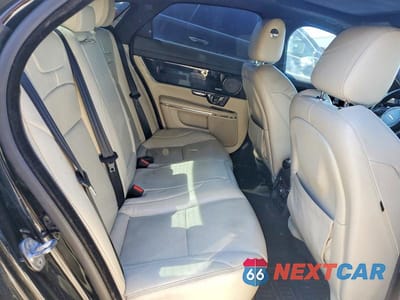 Zdjęcie 10 z 13 samochodu: 2015 JAGUAR XJ VIN:SAJXJ1CD0F8V90504 - miniatura