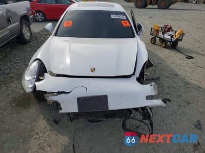Piąte zdjęcie samochodu w środku: 2016 PORSCHE PANAMERA 2 VIN:WP0AA2A74GL002366 - miniatura