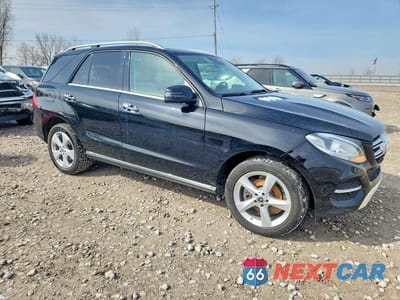 Czwarte zdjęcie samochodu z boku: 2018 MERCEDES-BENZ GLE 350 4MATIC VIN:4JGDA5HB2JB035853 - miniatura