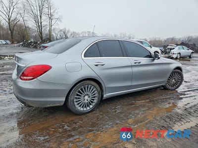 Trzecie zdjęcie samochodu z tyłu: 2015 MERCEDES-BENZ C 300 4MATIC VIN:55SWF4KB4FU026172 - miniatura