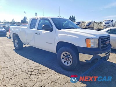 Czwarte zdjęcie samochodu z boku: 2011 GMC SIERRA K1500 VIN:1GTR2TE33BZ360416 - miniatura