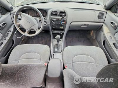 Zdjęcie 8 z 11 samochodu: 2000 HYUNDAI SONATA GL VIN:KMHWF25S6YA286680 - miniatura