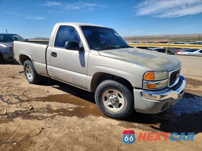 Czwarte zdjęcie samochodu z boku: 2004 GMC NEW SIERRA C1500 VIN:1GTEC14X54Z270465 - miniatura