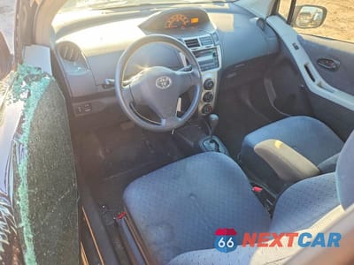 Zdjęcie 8 z 11 samochodu: 2010 TOYOTA YARIS BASE VIN:JTDJT4K39A5293055 - miniatura