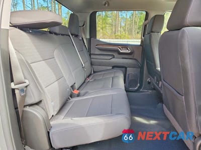 Zdjęcie 10 z 12 samochodu: 2024 CHEVROLET SILVERADO K1500 RST VIN:1GCUDEED9RZ360536 - miniatura