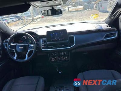 Zdjęcie 9 z 10 samochodu: 2023 CHEVROLET TAHOE C1500 VIN:1GNSCLED6PR285782 - miniatura