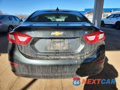Zdjęcie 6 z 12 samochodu: 2018 CHEVROLET CRUZE LT VIN:1G1BE5SM1J7108409 - miniatura