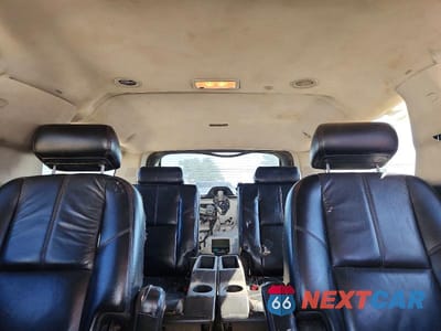 Zdjęcie 10 z 14 samochodu: 2007 CHEVROLET SUBURBAN C1500 VIN:1GNFC16J97J238139 - miniatura