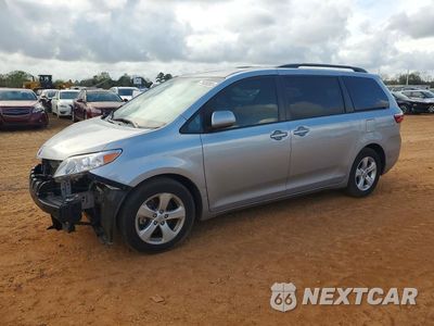 2016 TOYOTA SIENNA LE 5TDKK3DC2GS700229 - główne zdjęcie licytacji z USA - miniatura
