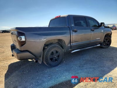 Trzecie zdjęcie samochodu z tyłu: 2016 TOYOTA TUNDRA SR5 VIN:5TFEY5F12GX208765 - miniatura