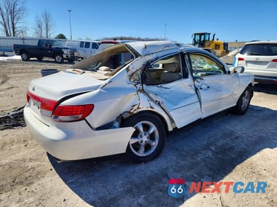 Trzecie zdjęcie samochodu z tyłu: 2006 HYUNDAI AZERA SE VIN:KMHFC46F96A073838 - miniatura