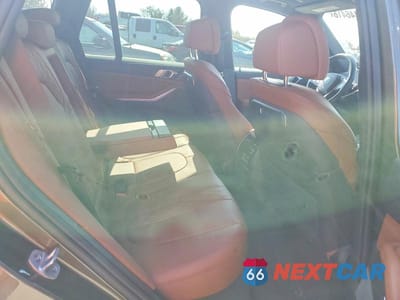 Zdjęcie 10 z 12 samochodu: 2025 BMW X5 XDRIVE40I VIN:5UX23EU08S9Z99469 - miniatura