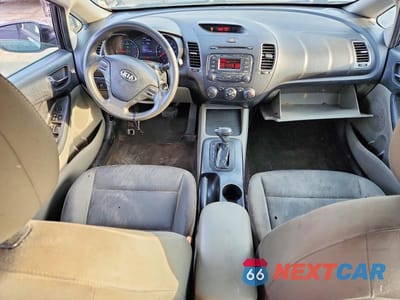 Zdjęcie 8 z 11 samochodu: 2015 KIA FORTE LX VIN:KNAFK4A61F5364287 - miniatura