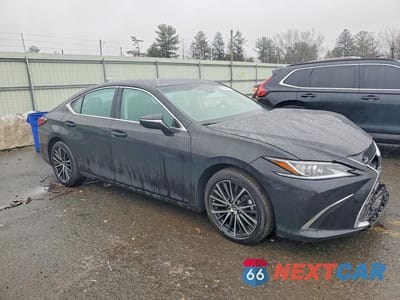 Czwarte zdjęcie samochodu z boku: 2023 LEXUS ES 350 BASE VIN:58ADZ1B11PU146532 - miniatura
