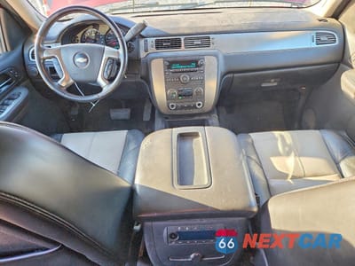 Zdjęcie 8 z 12 samochodu: 2007 CHEVROLET TAHOE C1500 VIN:1GNFC13J47R297900 - miniatura