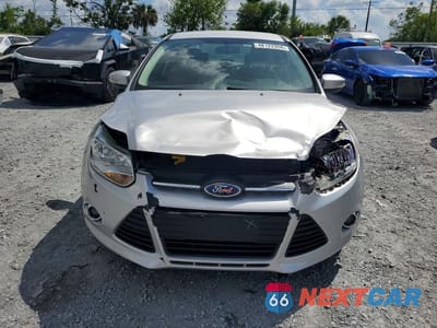 Piąte zdjęcie samochodu w środku: 2012 FORD FOCUS SE VIN:1FAHP3F26CL124520 - miniatura