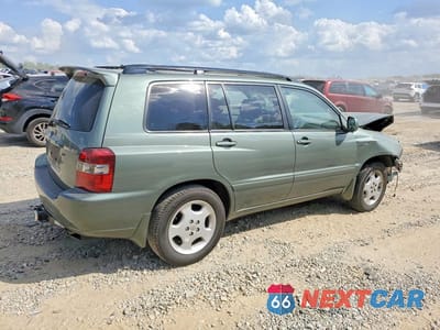 Trzecie zdjęcie samochodu z tyłu: 2005 TOYOTA HIGHLANDER LIMITED VIN:JTEDP21A850052334 - miniatura