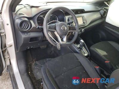 Zdjęcie 8 z 12 samochodu: 2019 NISSAN KICKS S VIN:3N1CP5CU8KL514627 - miniatura