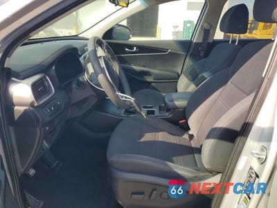 Zdjęcie 7 z 13 samochodu: 2019 KIA SORENTO LX V6 VIN:5XYPG4A5XKG492657 - miniatura