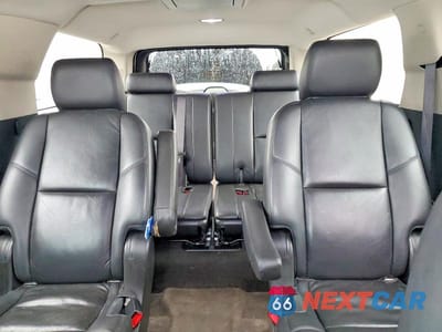 Zdjęcie 10 z 12 samochodu: 2012 GMC YUKON XL DENALI VIN:1GKS2MEF1CR247104 - miniatura