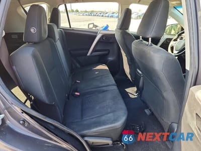 Zdjęcie 10 z 11 samochodu: 2018 TOYOTA RAV4 LE VIN:JTMZFREV5JJ725703 - miniatura